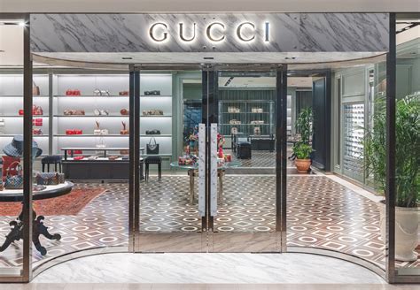 buying gucci in hawaii|gucci store in maui hawaii.